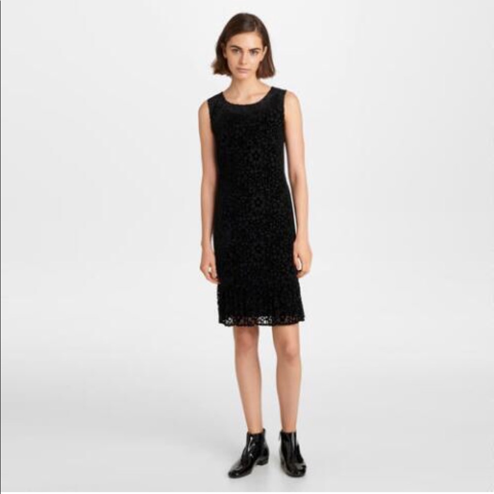 Karl Lagerfeld FLORAL BURNOUT SHIFT DRESS - Picture 4 of 8
